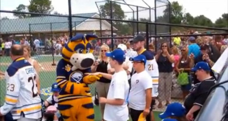 The Sabres Visit Grand Island’s Miracle Field